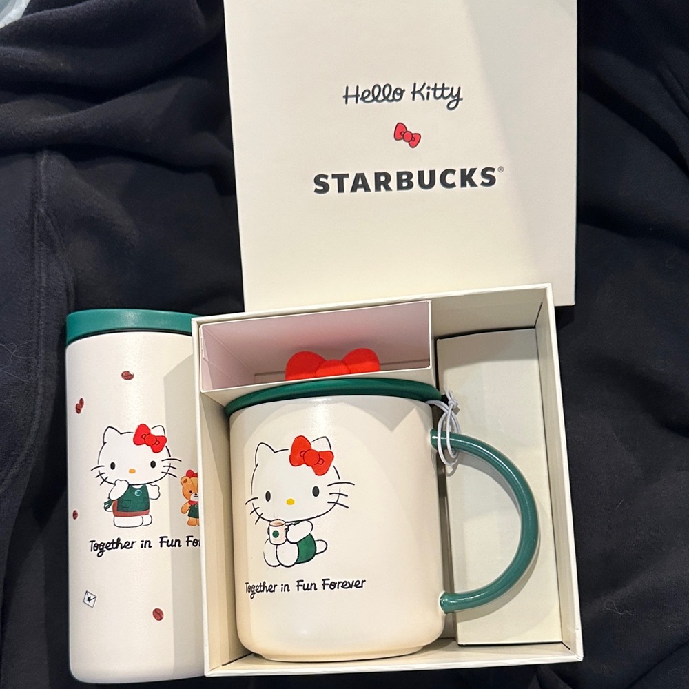 Hello Kitty Starbucks Mug and Tumbler Set - White and Green